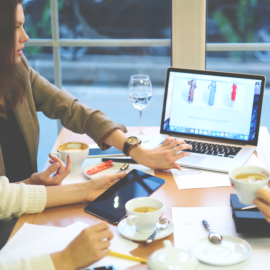 ecomm_coll_sq Online shopping; landing pages and collection pages